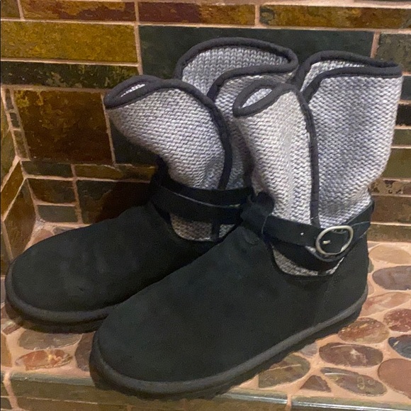 Black and Gray shirt UGGS - Picture 3 of 4